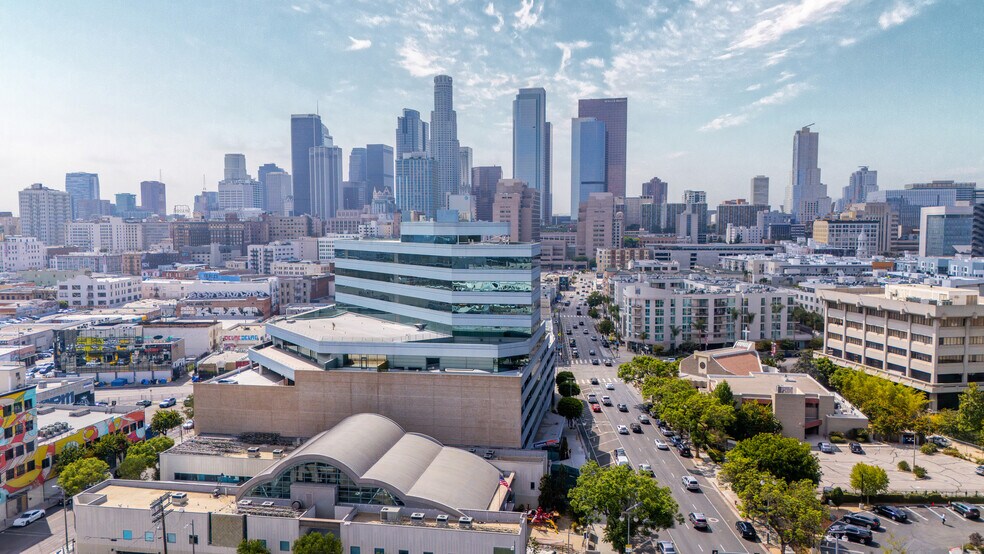 More Photos Of 420 E 3rd St, Los Angeles Medical For Lease