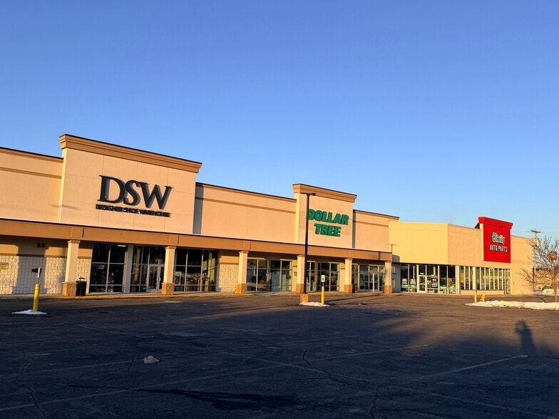 Primary Photo Of 1051 S Willow St, Manchester Bank For Lease