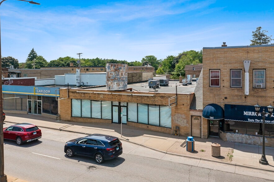 More Photos Of 755 N Snelling Ave N, Saint Paul Storefront For Lease