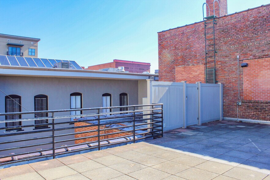 More Photos Of 115 Clinton Ave E, Huntsville Office For Lease