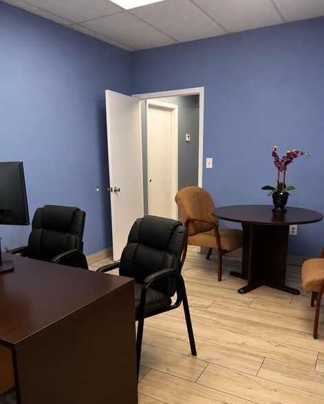 More Photos Of 2930 NW 17th Ter, Oakland Park Manufacturing For Sale