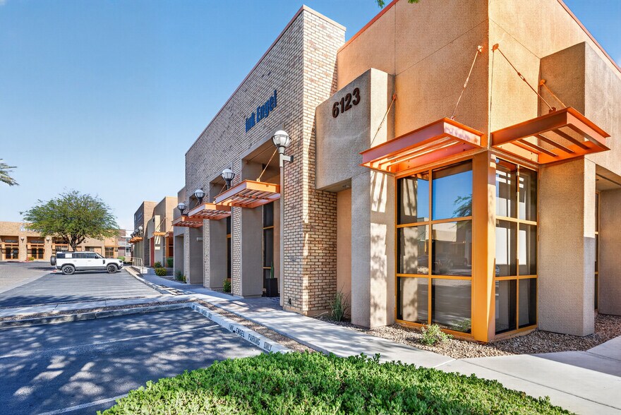 More Photos Of 6123 S Rainbow Blvd, Las Vegas Office For Lease