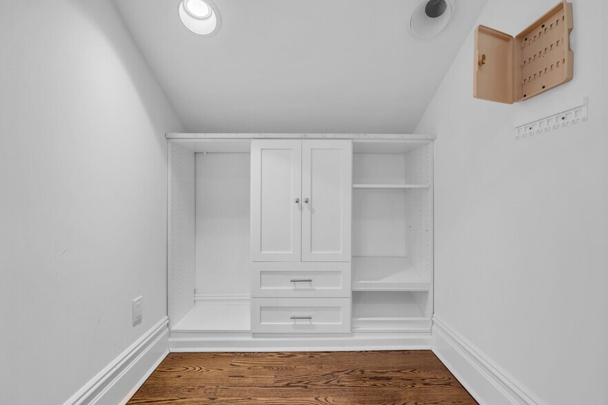 More Photos Of 804 State Route 71, Spring Lake Office Residential For Lease