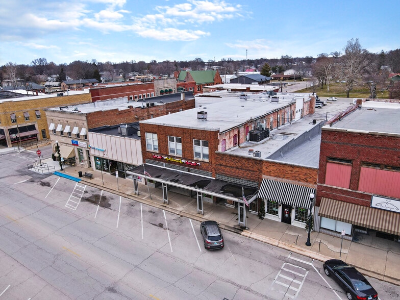 More Photos Of 608 Broadway St, Lincoln Storefront For Sale