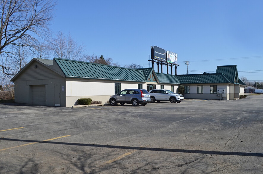 More Photos Of 2950 W 12th St, Erie Office For Lease