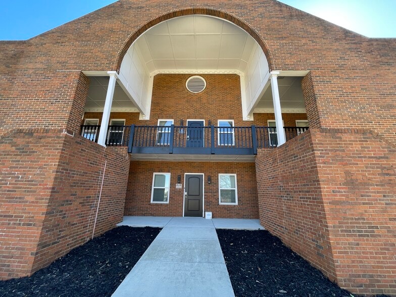 Primary Photo Of 615 Colonial Park Dr, Roswell Loft Creative Space For Lease