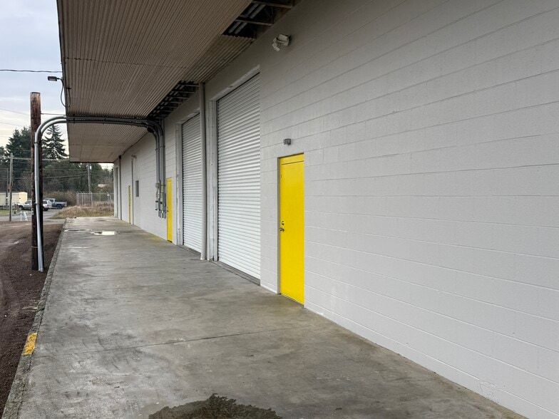 More Photos Of 212 N Gales St, Port Angeles Warehouse For Sale
