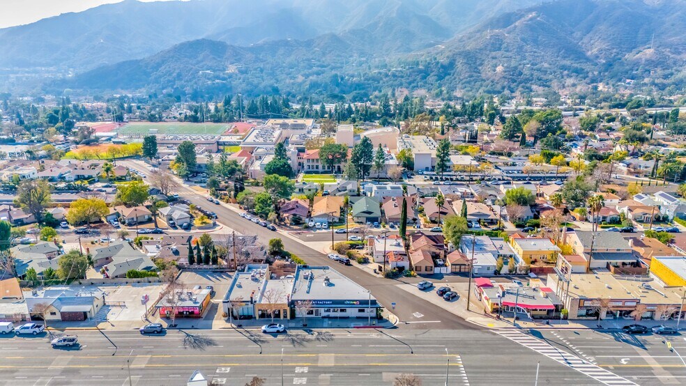 More Photos Of 2870 Foothill Blvd, La Crescenta Office For Sale