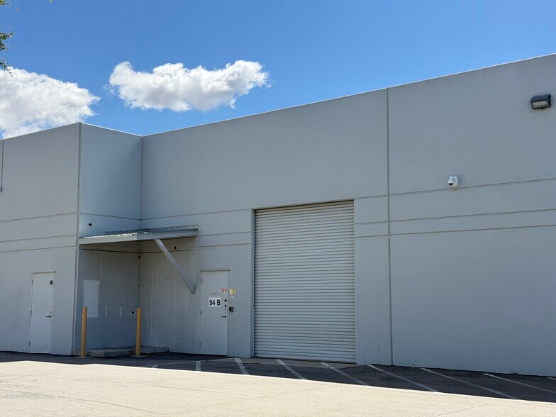 More Photos Of 94 W Cochran St, Simi Valley Research And Development For Sale