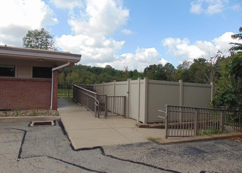 More Photos Of 323 Breakneck Rd, Connellsville Office For Sale