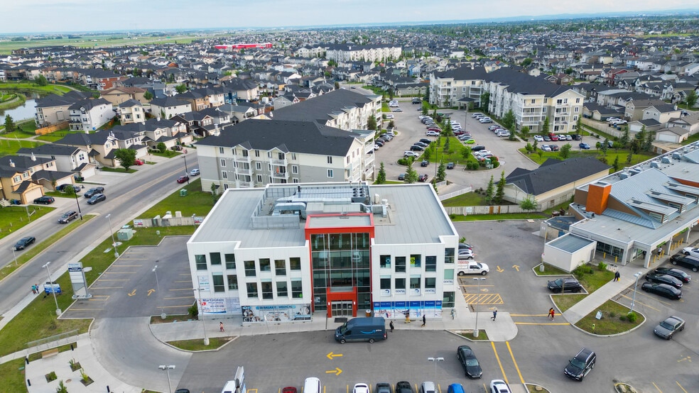 More Photos Of 7171 80th Ave NE, Calgary Unknown For Lease