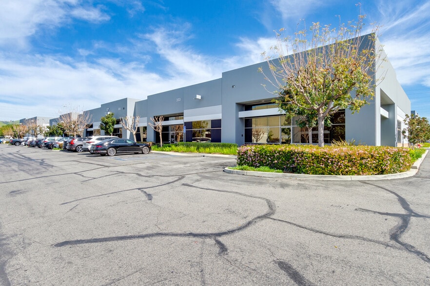 More Photos Of 339 N Berry St, Brea Light Manufacturing For Sale