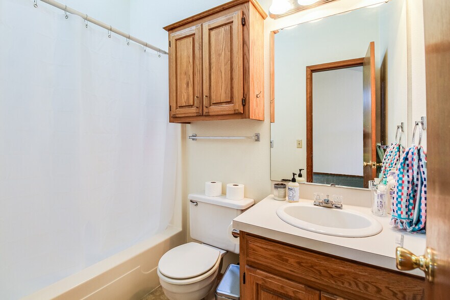 More Photos Of 319 S West St, Stillwater Multifamily For Sale