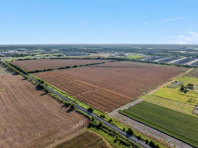 More Photos Of 23033 SE H K Dodgen Loop, Temple Land For Sale