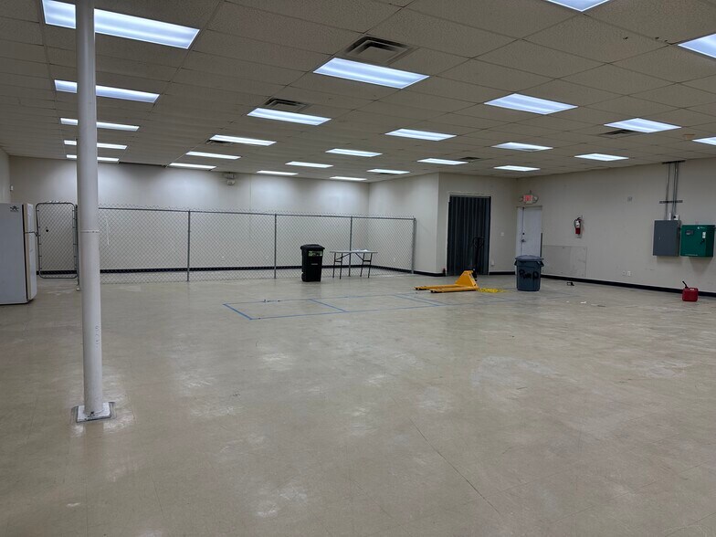 More Photos Of 116 Hamilton Park Dr, Tallahassee Light Manufacturing For Lease