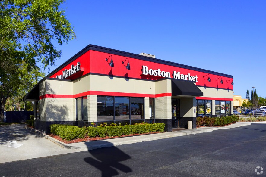 Primary Photo Of 7820 113th St, Seminole Restaurant For Lease