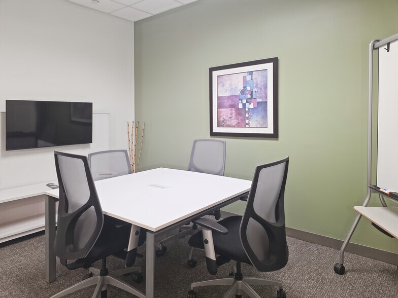 More Photos Of 495 Grand Blvd, Miramar Beach Coworking Space
