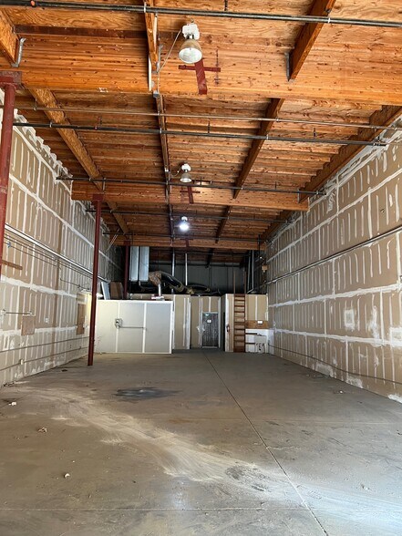More Photos Of 202 Val Dervin Pky, Stockton Warehouse For Lease