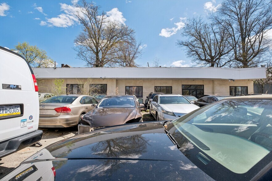 More Photos Of 6301-6311 N Broad St, Philadelphia Freestanding For Sale