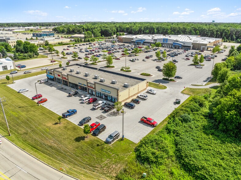 More Photos Of 2910 Roosevelt Rd, Marinette Unknown For Lease