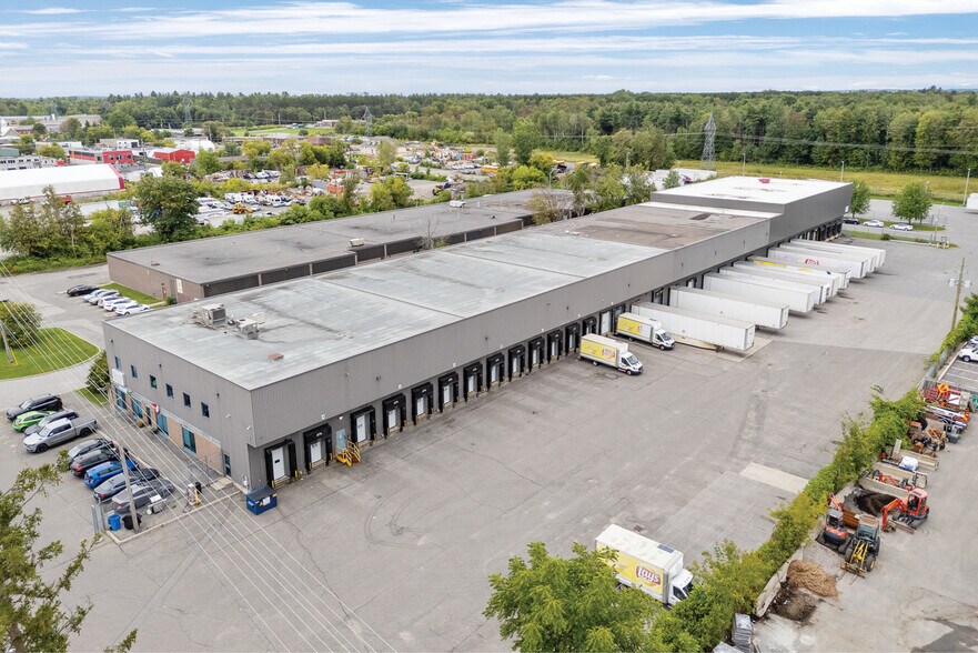 More Photos Of 37 Enterprise Ave, Ottawa Warehouse For Lease