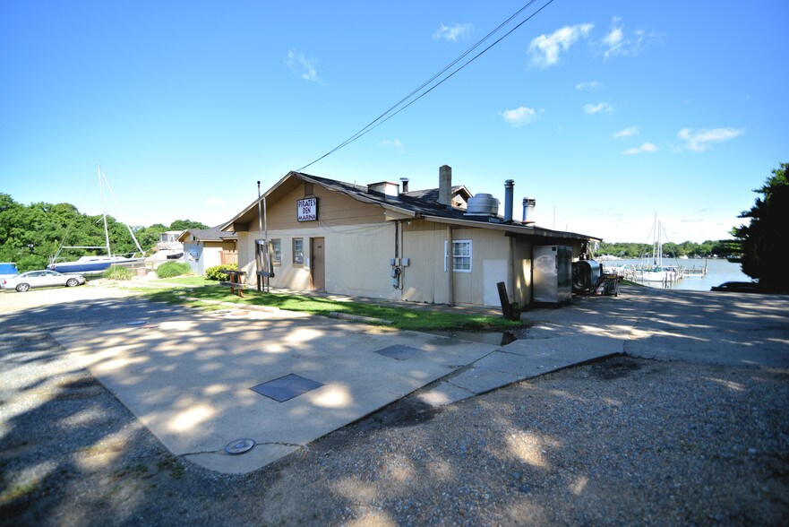 More Photos Of 12364 Neale Sound Dr, Cobb Island Marina For Sale