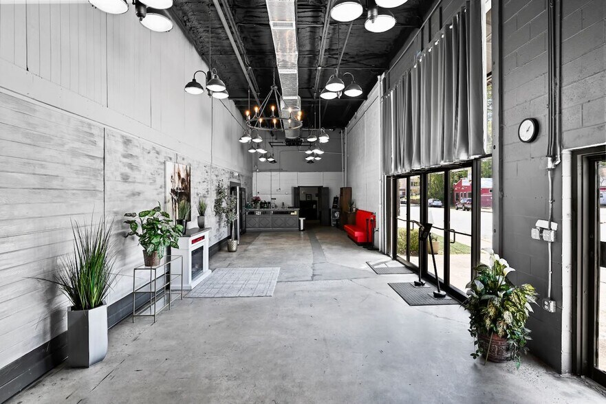 More Photos Of 3418 Dogwood Dr, Hapeville Religious Facility For Sale