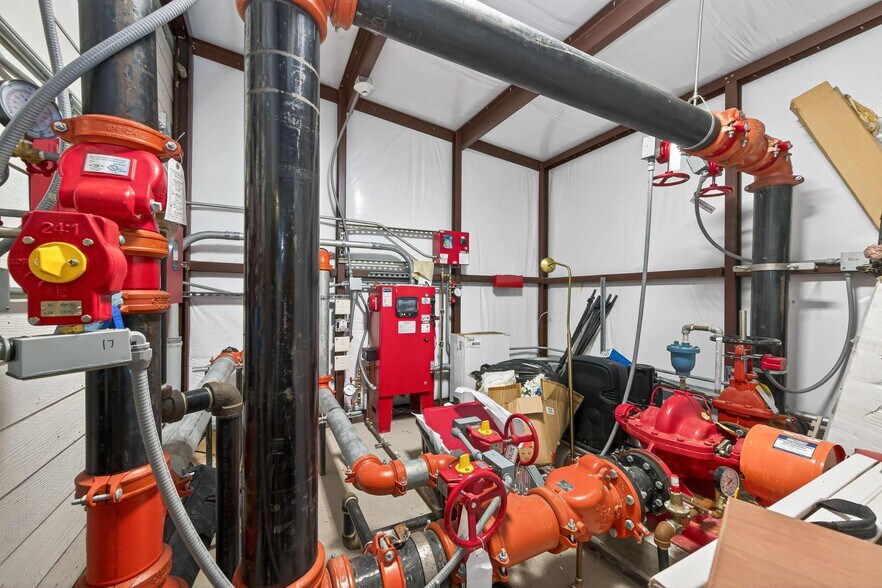 More Photos Of 12244 Serenity Rose Dr, Conroe Lodge Meeting Hall For Sale