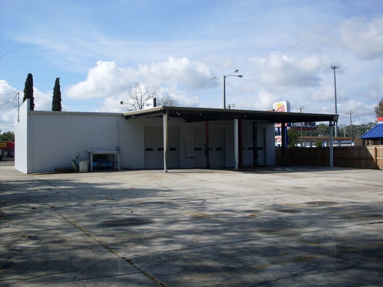 More Photos Of 7715 Lem Turner Rd, Jacksonville Auto Repair For Sale
