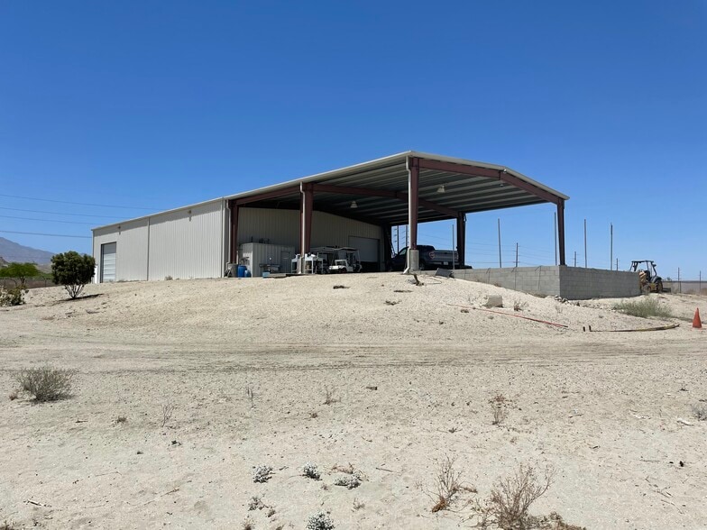 More Photos Of 3982 Coolidge Springs, Thermal Industrial For Sale