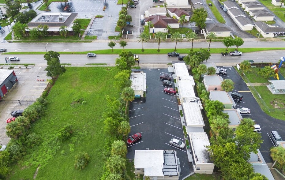 More Photos Of 828 Ridgewood Ave, Daytona Beach Hotel For Sale