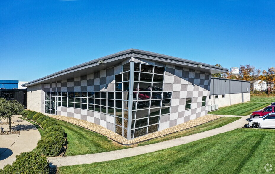 Primary Photo Of 114 Venture Dr, Pataskala Warehouse For Lease