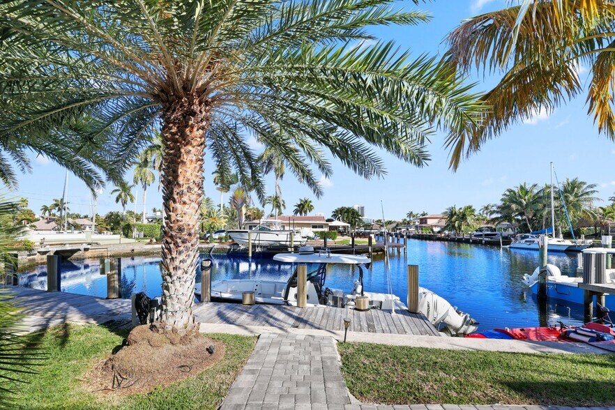 More Photos Of 830 SE 22nd Ave, Pompano Beach Apartments For Sale