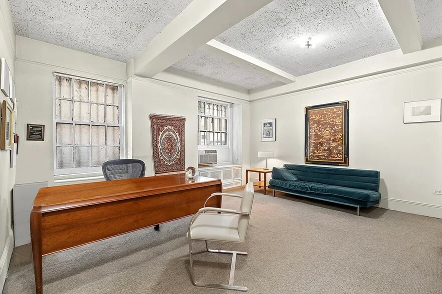 More Photos Of 1070 Park Ave, New York Apartments For Sale