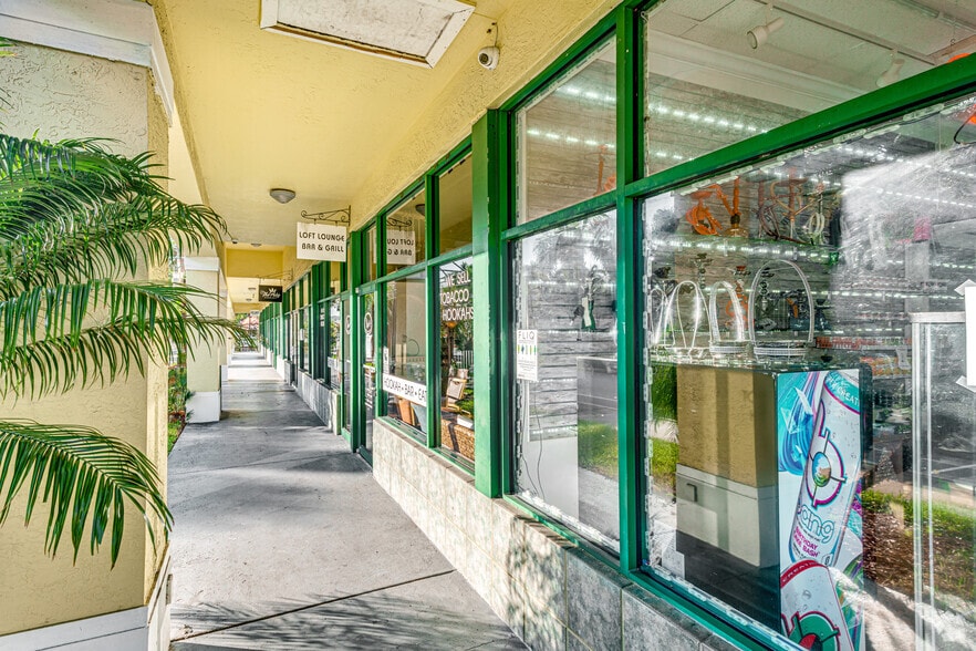 More Photos Of 555 N Federal Hwy, Boca Raton Unknown For Lease