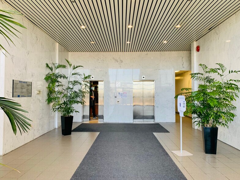 More Photos Of 9040 Leslie St, Richmond Hill Flex For Lease