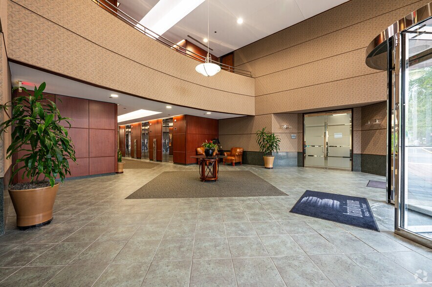 More Photos Of 7501 Boulder View Dr, North Chesterfield Unknown For Lease