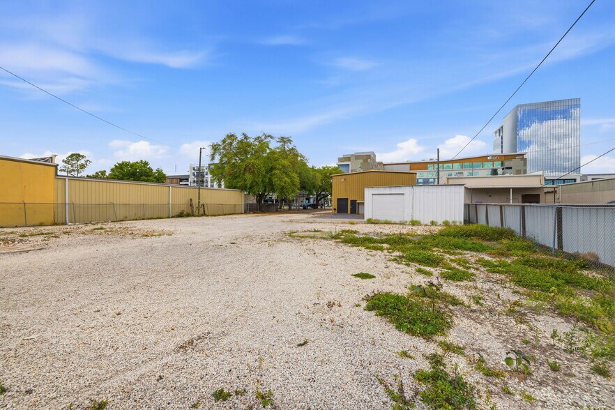 More Photos Of 3642 W Cypress St, Tampa Light Manufacturing For Sale
