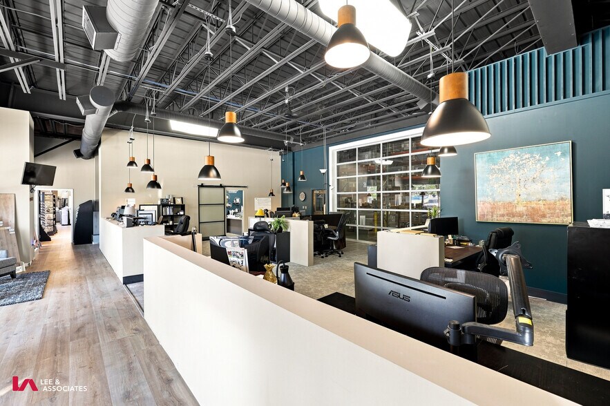 More Photos Of 3665 Swiftwater Park Dr, Suwanee Showroom For Lease