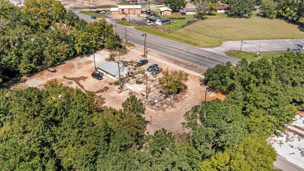 More Photos Of 1214 E Denman Ave, Lufkin Office For Sale