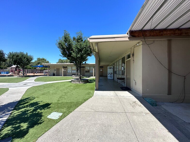 More Photos Of 200 N Abbott Ave, Milpitas Religious Facility For Lease