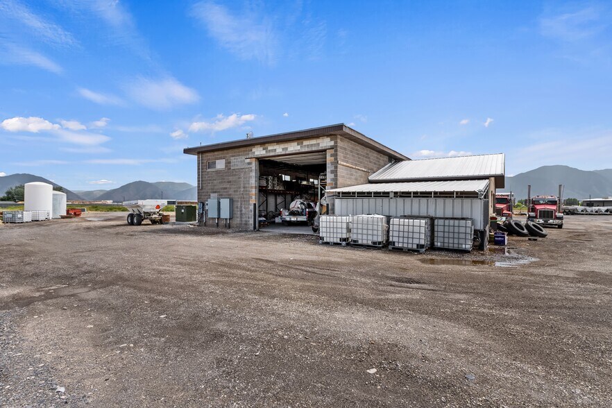 More Photos Of 908 W 1000 N, Spanish Fork Manufacturing For Sale