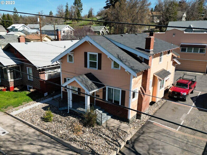 Primary Photo Of 531 N 11th St, Klamath Falls Apartments For Sale