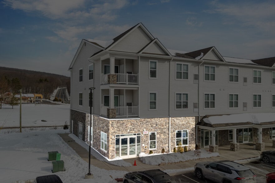 Primary Photo Of 244 Sand Springs Dr, Drums Apartments For Lease