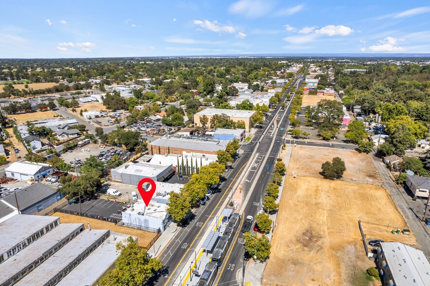 More Photos Of 1011 Del Paso Blvd, Sacramento Restaurant For Sale