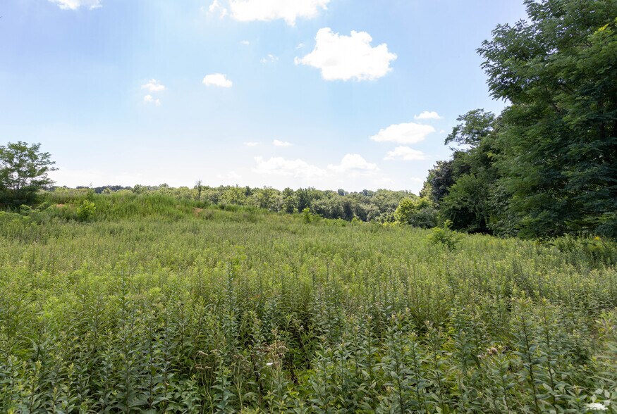 More Photos Of 600 Principio Pky W, North East Unknown For Lease