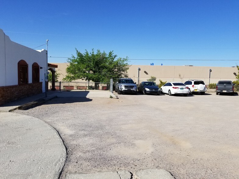 More Photos Of 2301 Saturn Cir, Las Cruces Medical For Sale