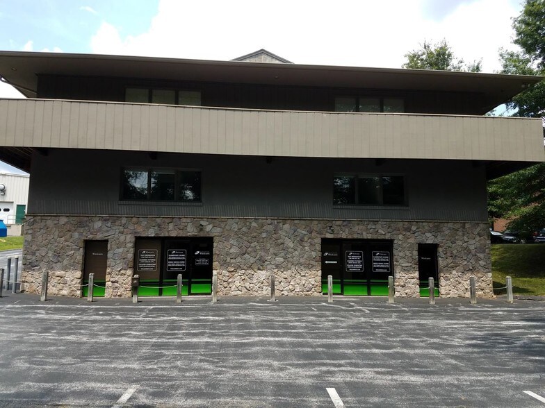 More Photos Of 9025 Chevrolet Dr, Ellicott City Office For Lease