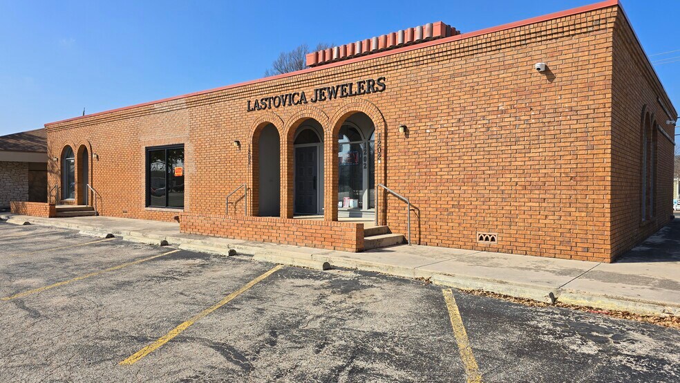 More Photos Of 1202 S 31st St, Temple Storefront Retail Office For Lease
