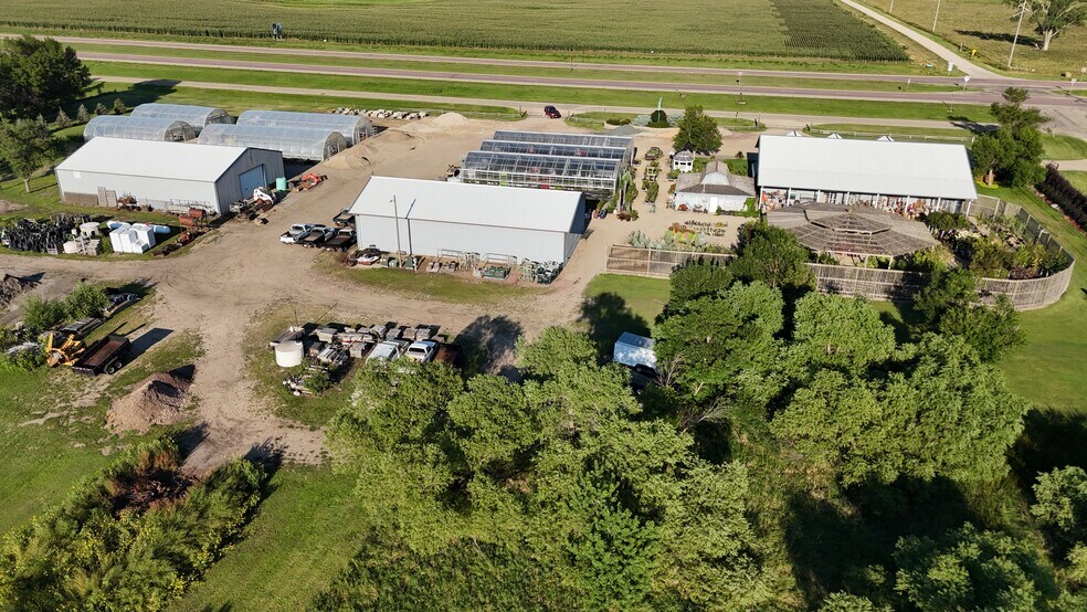 More Photos Of 5659 Dakota Ave S, Huron Garden Center For Sale